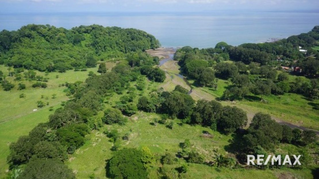 Garabito Central Pacific Costa Rica>Quebrada Ganado>Agujas For Sale 41980 | RE/MAX Costa Rica Real Estate