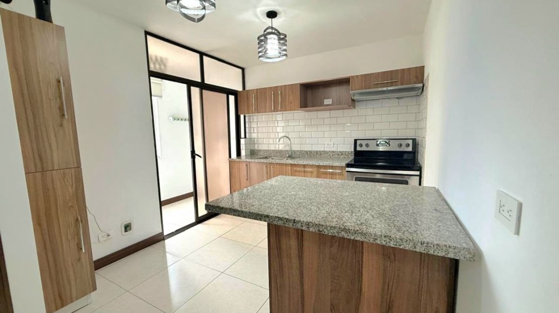 Modern apartment for sale in Almendares 2 Condominium