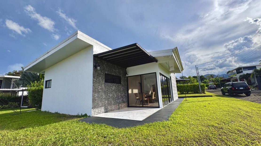 Modern Home for Sale Near La Fortuna | Hágara Condominium | Brand-New | Ideal for Airbnb & Investment – $153