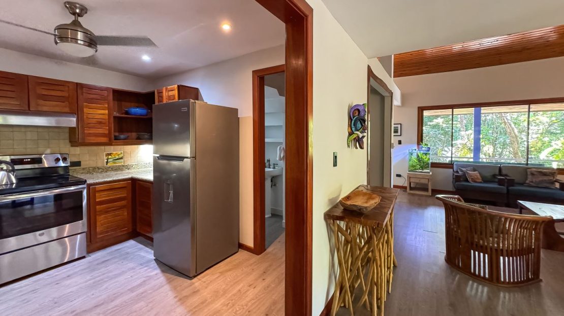 Guest Studio & Income Potential For Sale In Manuel Antonio