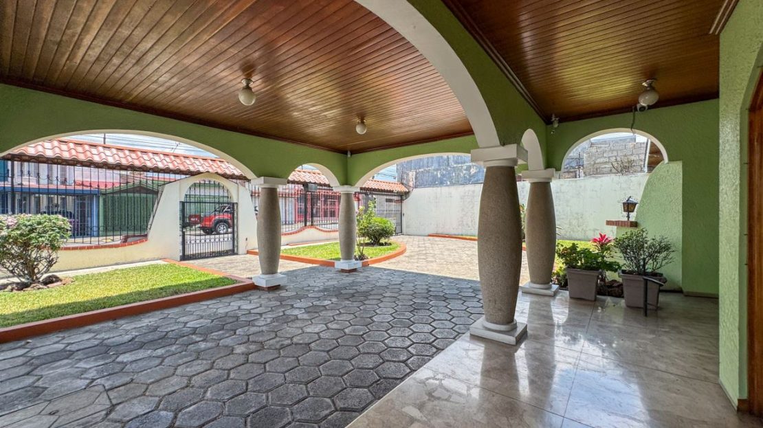 Costa Rica Real Estate