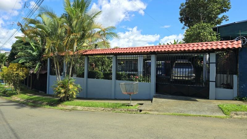 House for Sale located in Villa Ligia Perez Zeledon