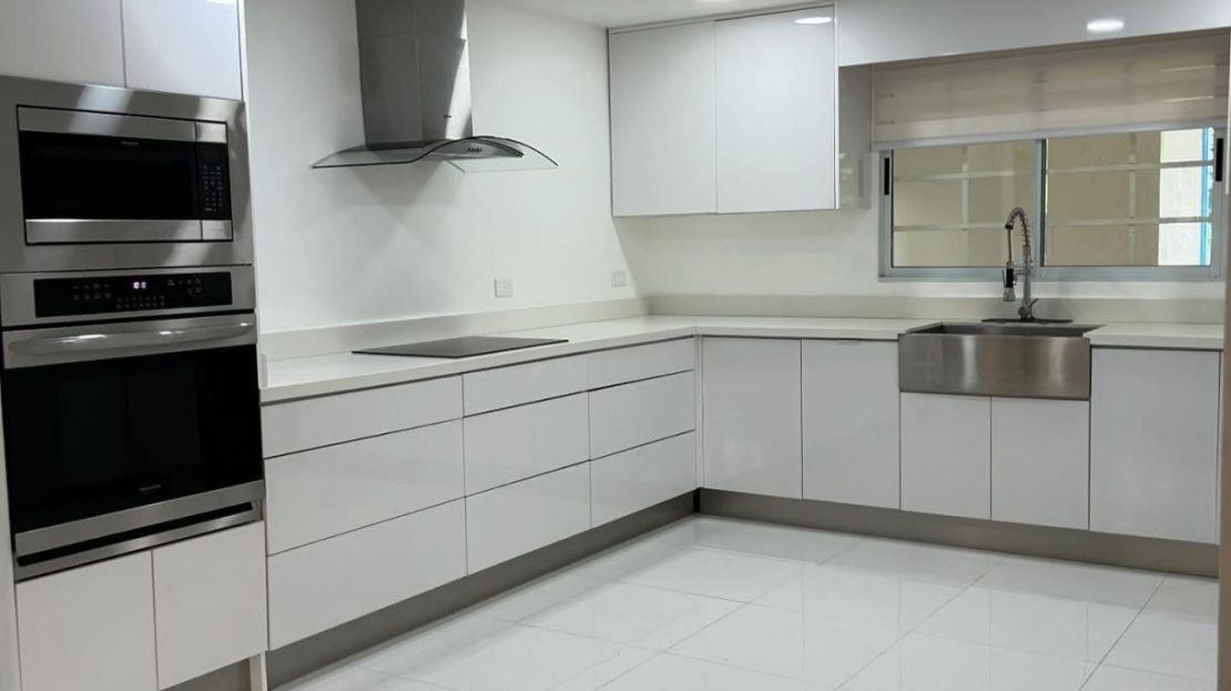 The Perfect Family Home | Single-Story House for Rent in Salitral
