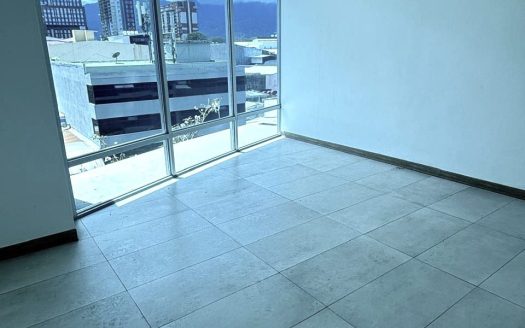 Office for Sale in Torres Paseo Colón – $120.000