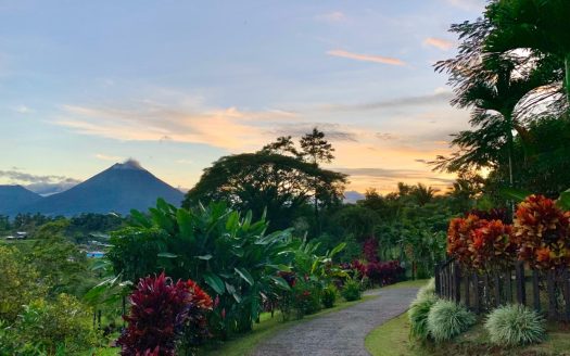 Paradise, property with Arenal Volcano View, Two Homes, Gardens and Income Potential near La Fortuna – 5,000 m²