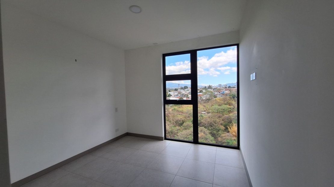 Apartment in Núcleo Sabana condominium