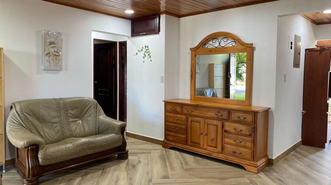 Furnished house for Rent in Grecia