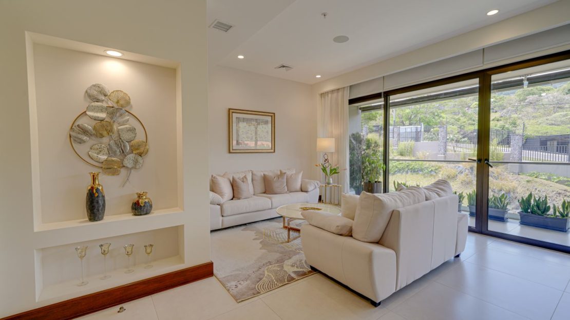 Luxury 2-Bedroom Residence with Spacious Terrace | Flats 21