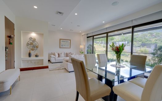 Luxury 2-Bedroom Residence with Spacious Terrace | Flats 21, Santa Ana