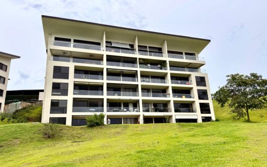 Pristine Turnkey Condo — River, Trails & Resort Life-El Canal Grecia