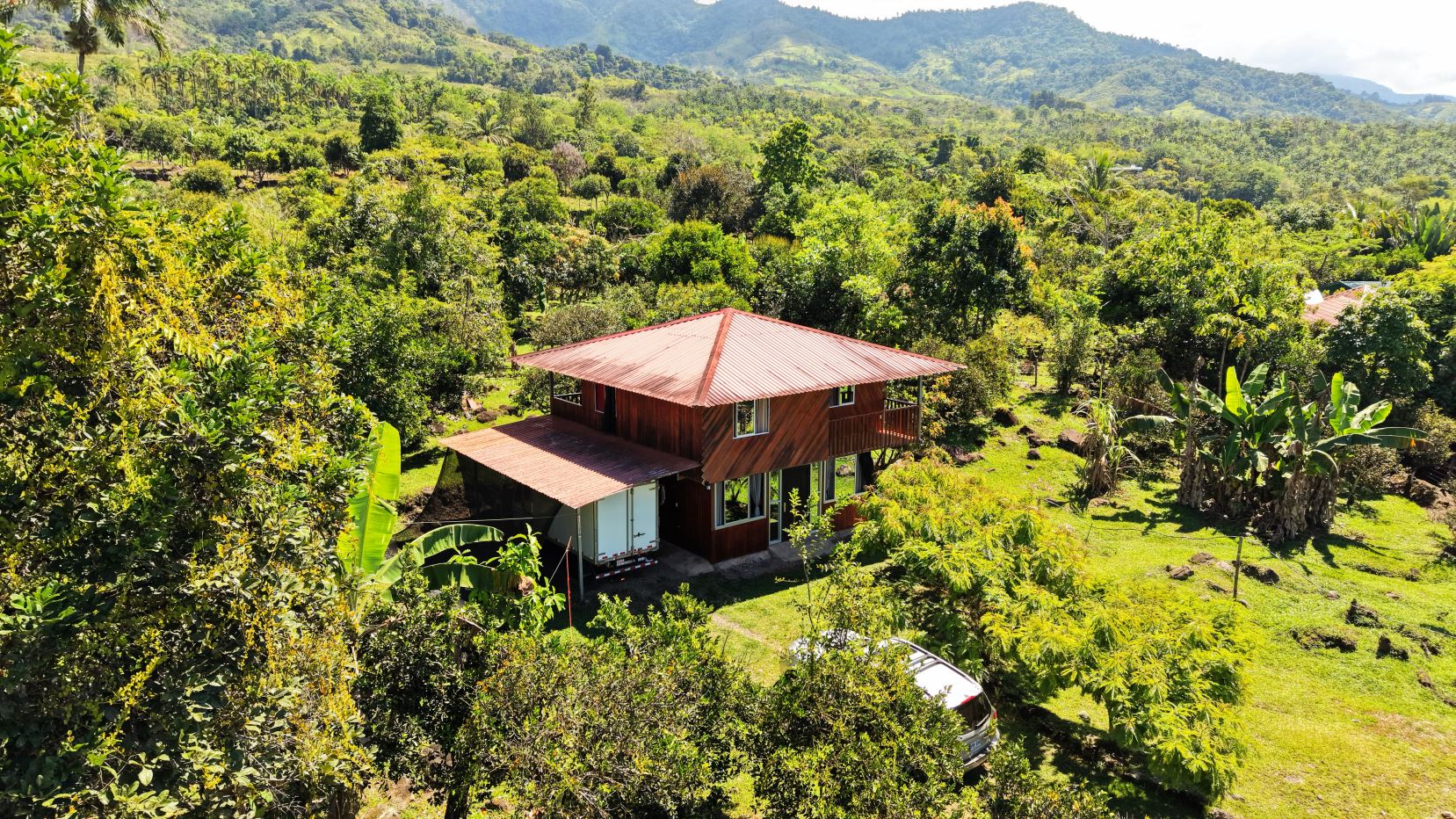 Rural House for Sale with Mountain Views in San Pedrito de Cajón, Pérez Zeledón – 2,664 m² of Nature and a Nearby River