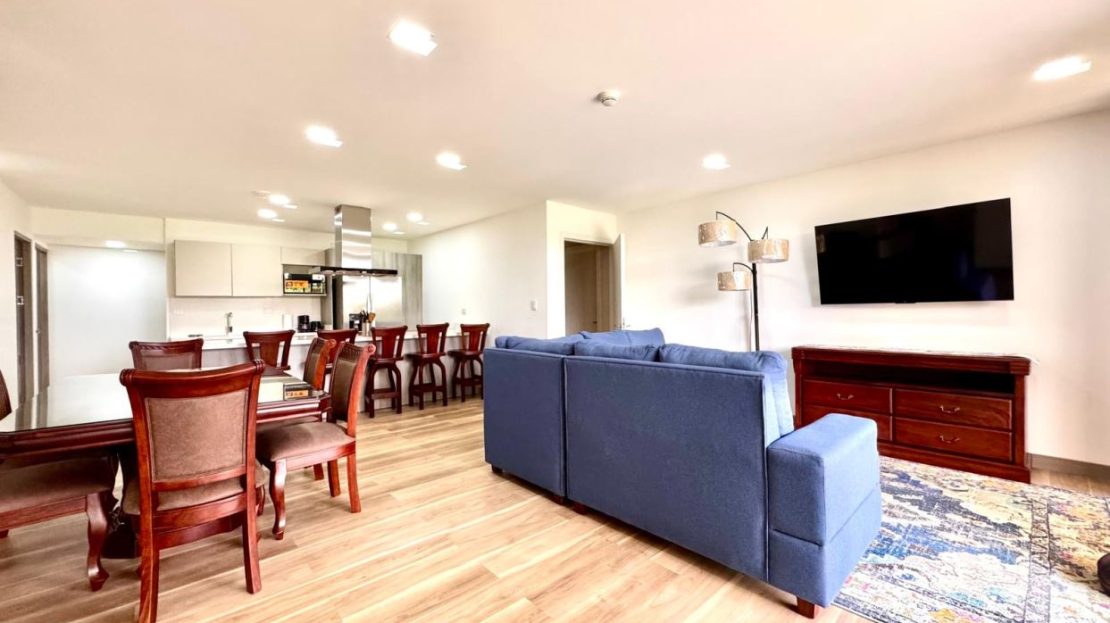 Pristine Turnkey Condo — River