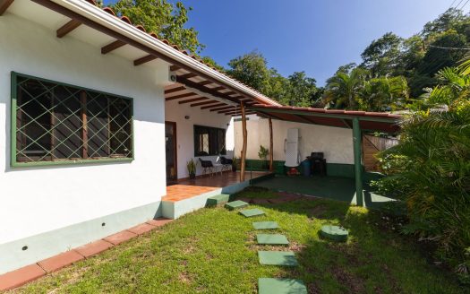 Quepos