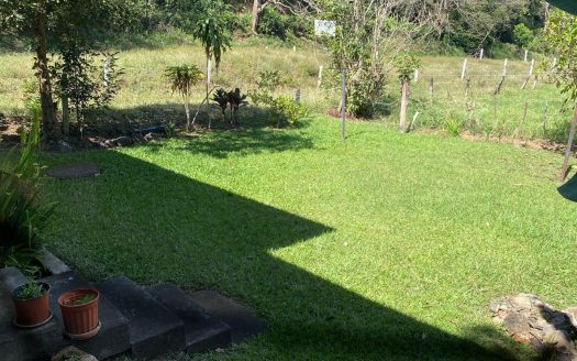 Furnished Home in Mercedes, Atenas – Prime Climate & Walkable to Pickleball