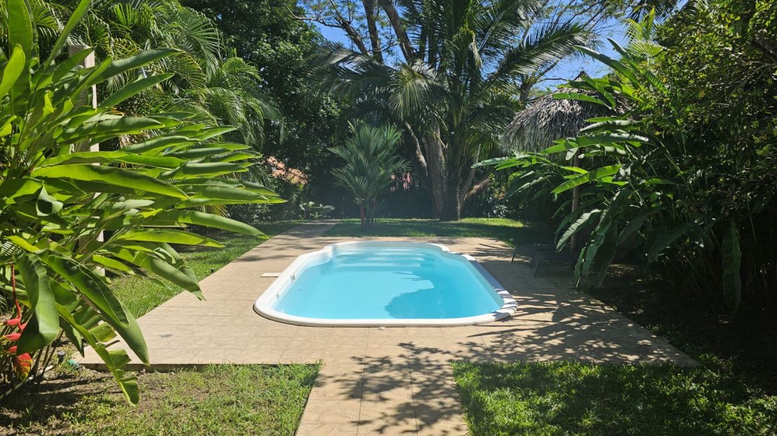 Beachside Paradise Villa in Gated Community – Tambor