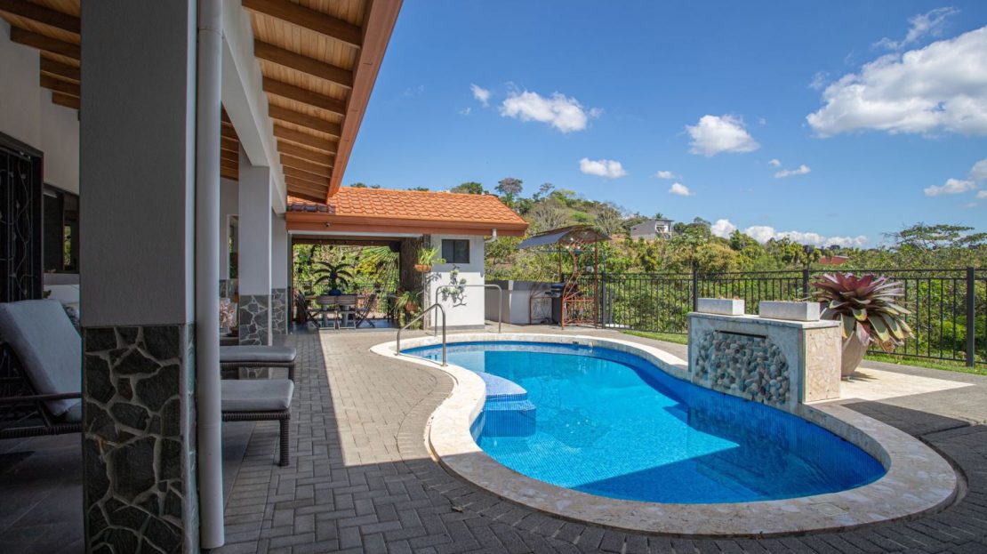 Costa Rica Real Estate