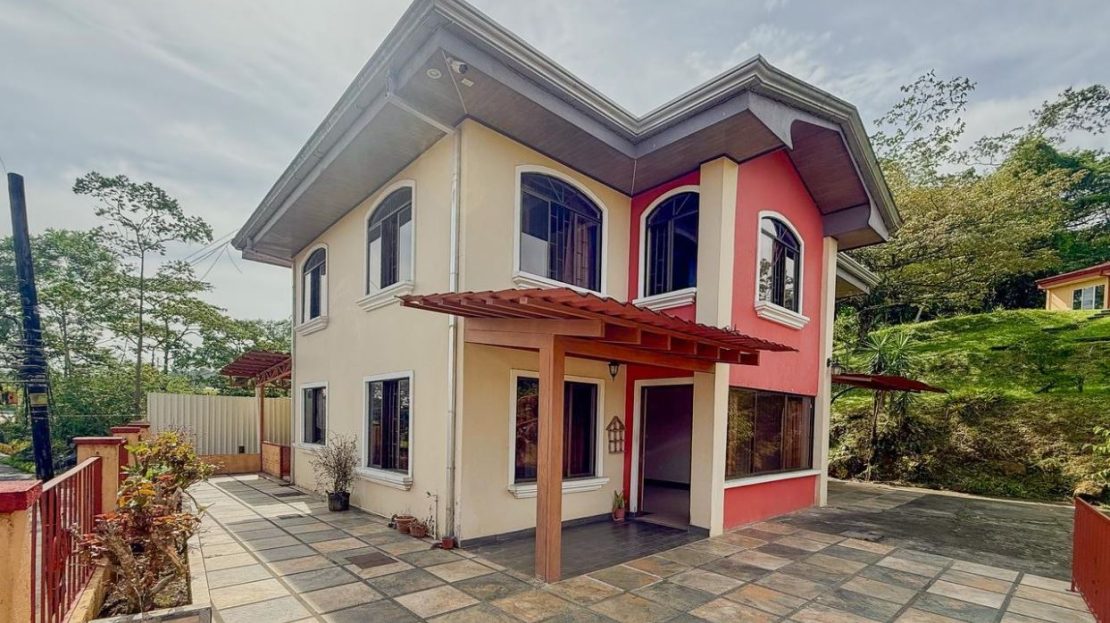 564 SF of Prime Mixed-Use Ciudad Quesada