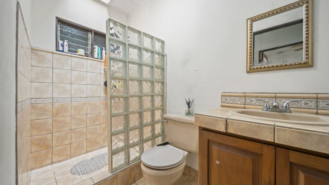 House for Sale in Pavas Near British School | 3 Bedrooms & Private Garden