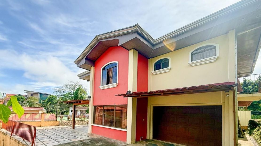 3 Parcels=Two Homes + Lot
