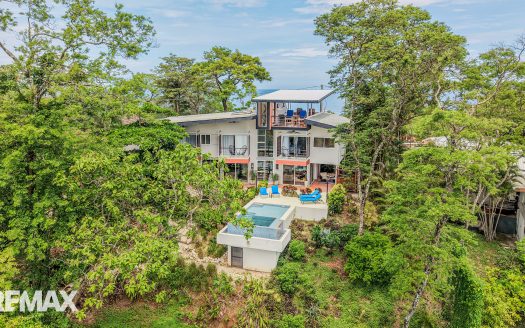 Angels Above Me – Prime A Section Home with Ocean Views
