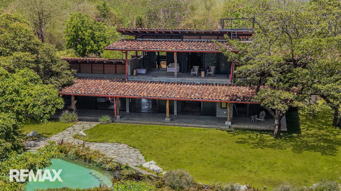 Beachfront Estate with Development Potential in Playa Marbella Guanacaste | REMAX