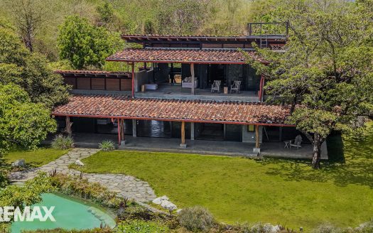Beachfront Estate with Development Potential in Playa Marbella Guanacaste | REMAX