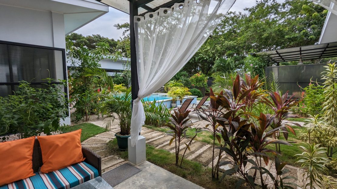 COCONUT HOUSE Guanacaste | REMAX