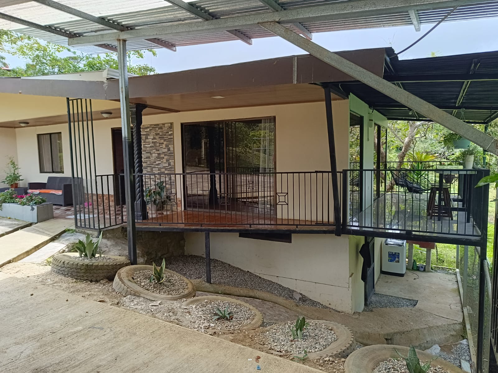 UNIQUE OPPORTUNITY IN AGUA BUENA