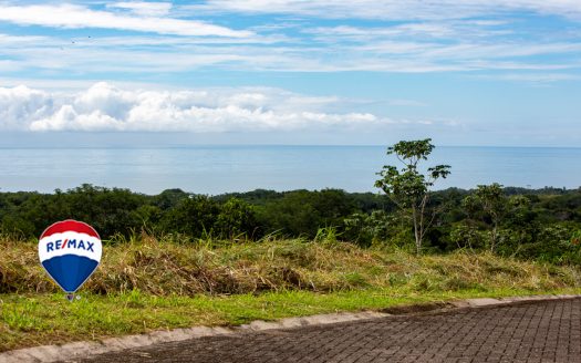 Parrita>Esterillos For Sale 86954 | RE/MAX Costa Rica Real Estate