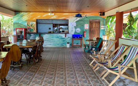Beach Front Hotel in Surfing Paradise