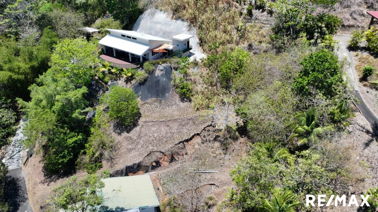 Tropical Hillside Lot