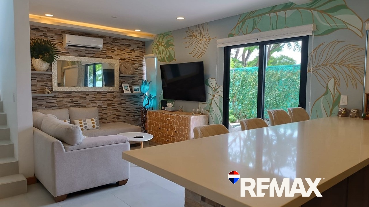 Modern Tropical Home | Private Pool