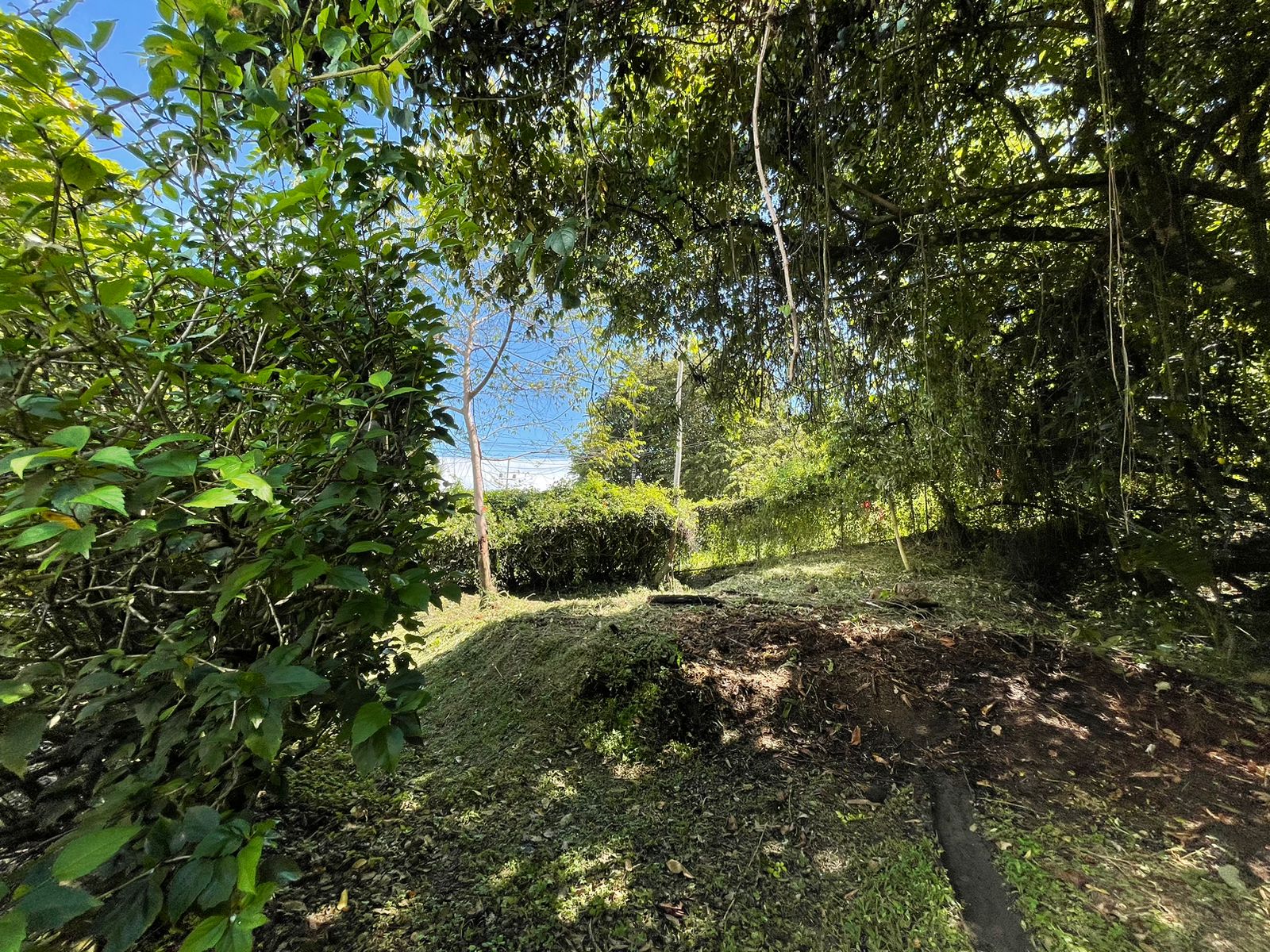 Great opportunity to Own 609 square meters of Prime Land in Playa Hermosa Costa rica