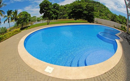 Oceanfront Haven / Breakwater Point, Jaco Beach