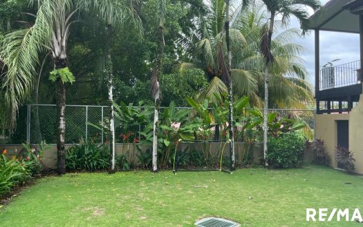 Walk to Beach Condo in Jaco