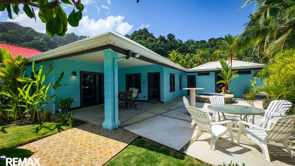 Extremely Rare Find | Two Bedroom Home |Jaco Beach