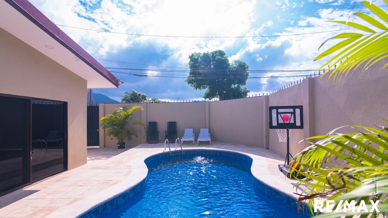 Ideal Retreat