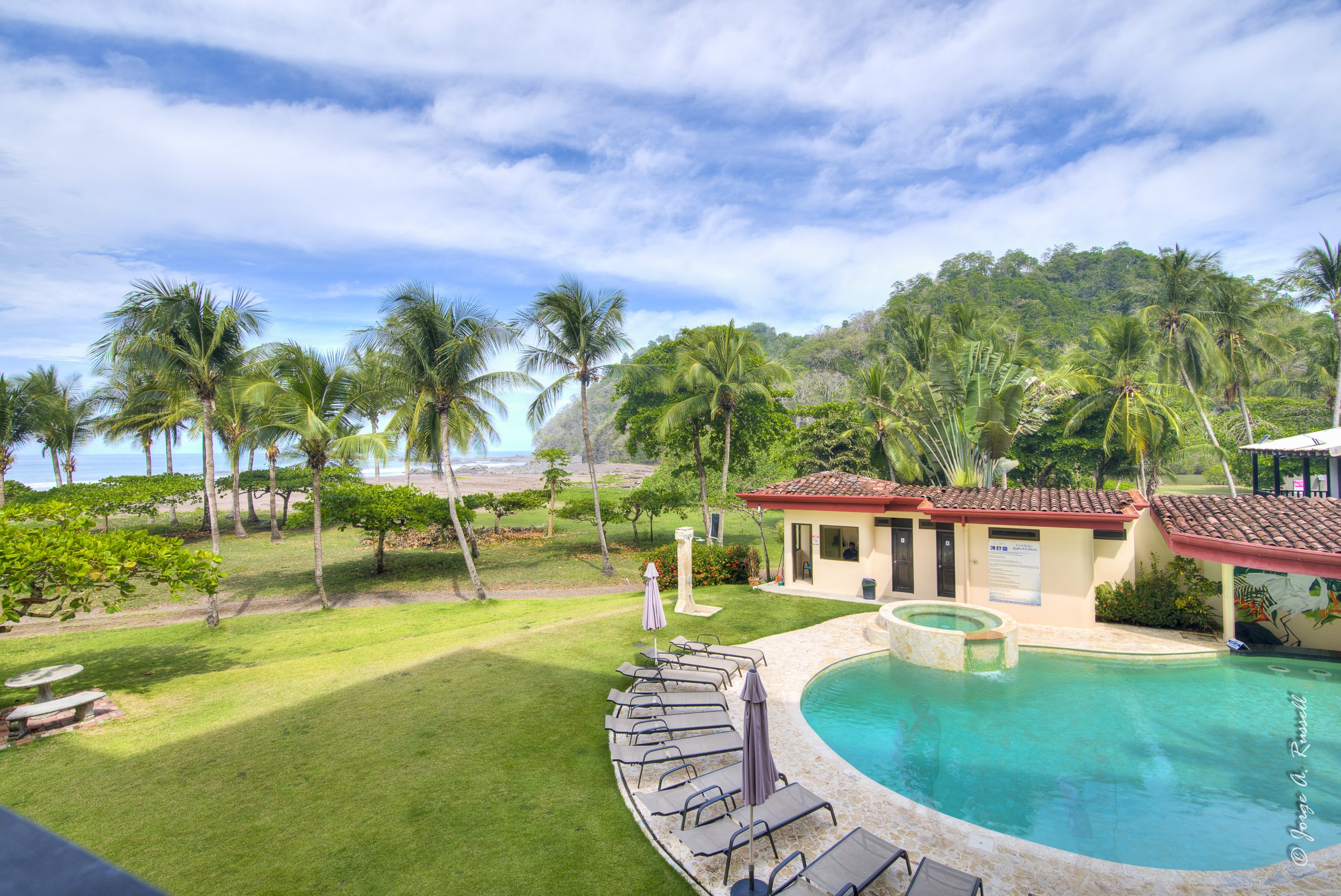 Oceanfront Luxury Living at Tres Regalos 203N