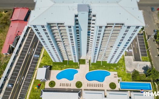 Sunset Serenity: Oceanview Condo in Jaco Beach