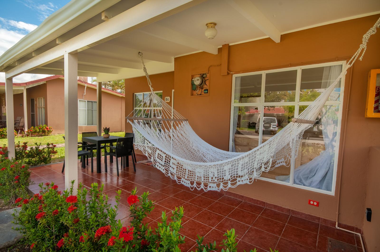 JACO BEACH CONDO FULLY REMODELED 2 BED 1 BATH GREAT RENTAL HISTORY IN VILLAS PARADISE B41
