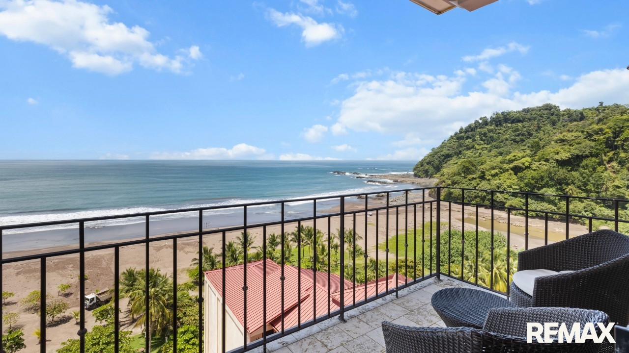 Oceanfront Condo at Croc’s Casino Resort