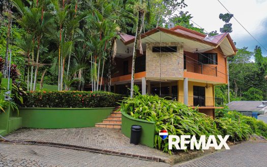 4 Bedroom Villa | Punta Leona