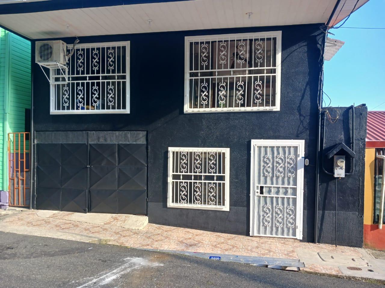 Tropical Gem in Downtown Golfito! Modern Comfort in Pueblo Civil