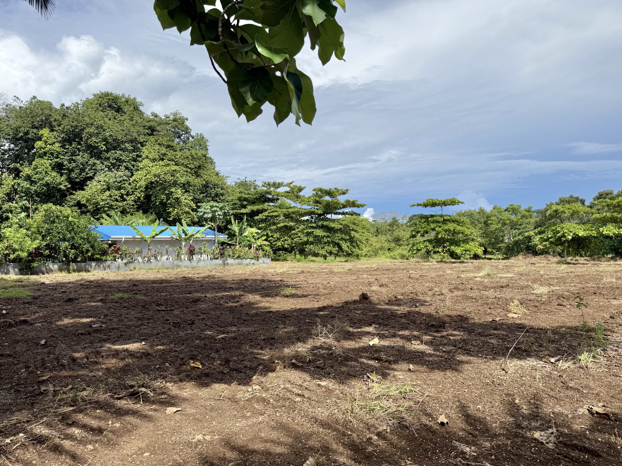 Titled Property for Sale in Pavones – Prime Location Near Pilon &amp; Amenities