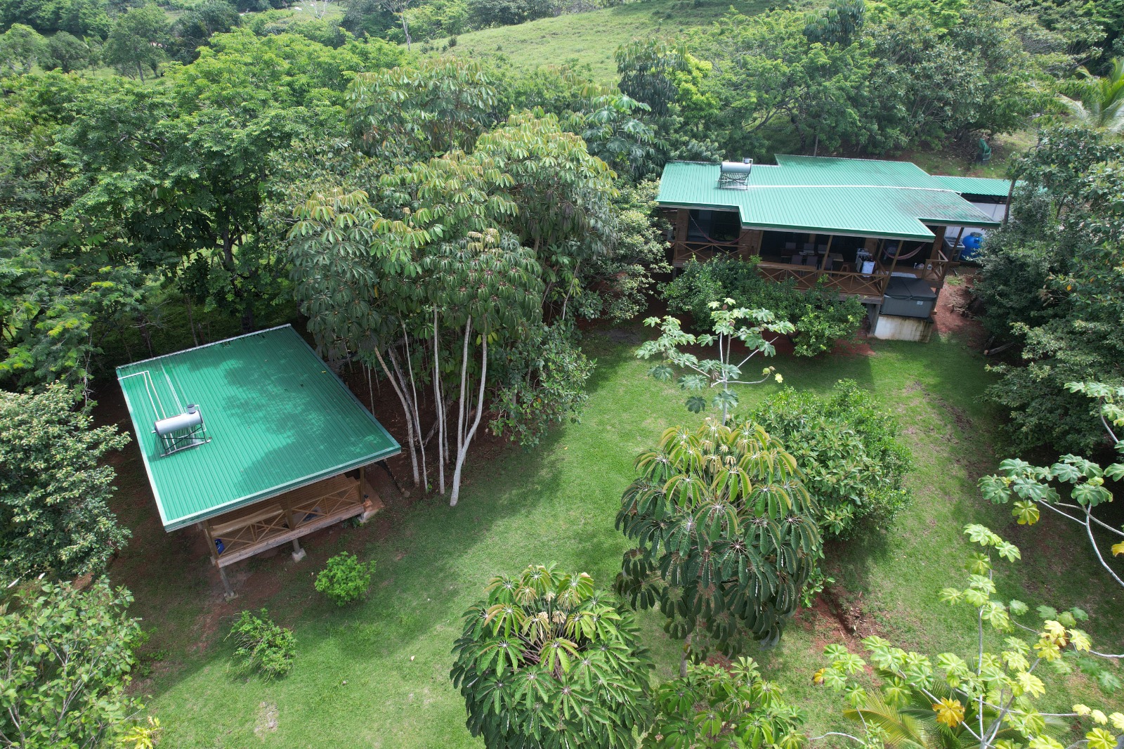 House with a Guest House overlooking the Lake