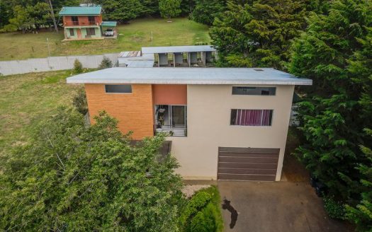 Modern house for sale in Residential El Castillo, San Rafael, Heredia