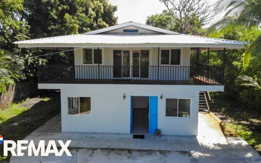 Titled Beach House | 6 bedrooms | Walk to the Beach