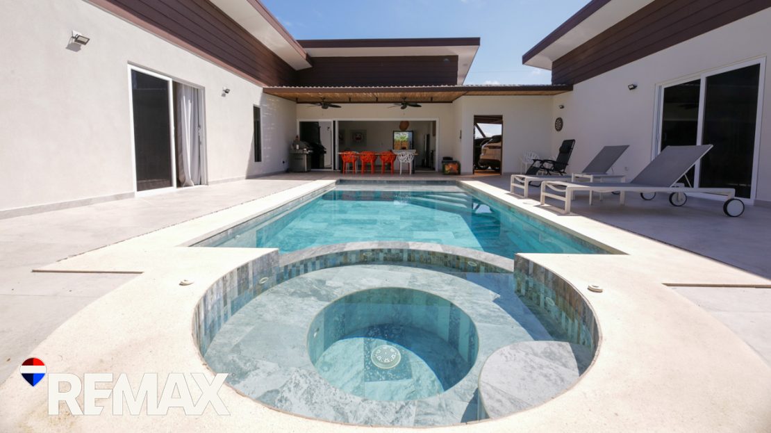 Parrita>Esterillos>Esterillos Este For Sale 108366 | RE/MAX Costa Rica Real Estate
