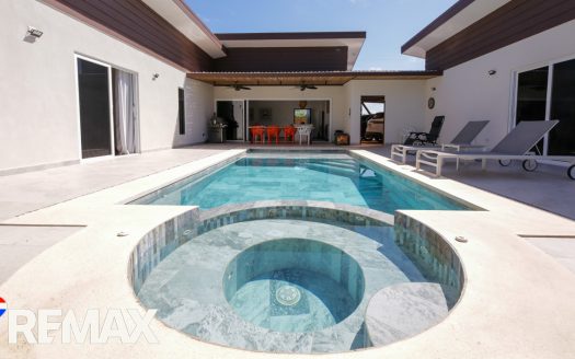 Parrita>Esterillos>Esterillos Este For Sale 108366 | RE/MAX Costa Rica Real Estate