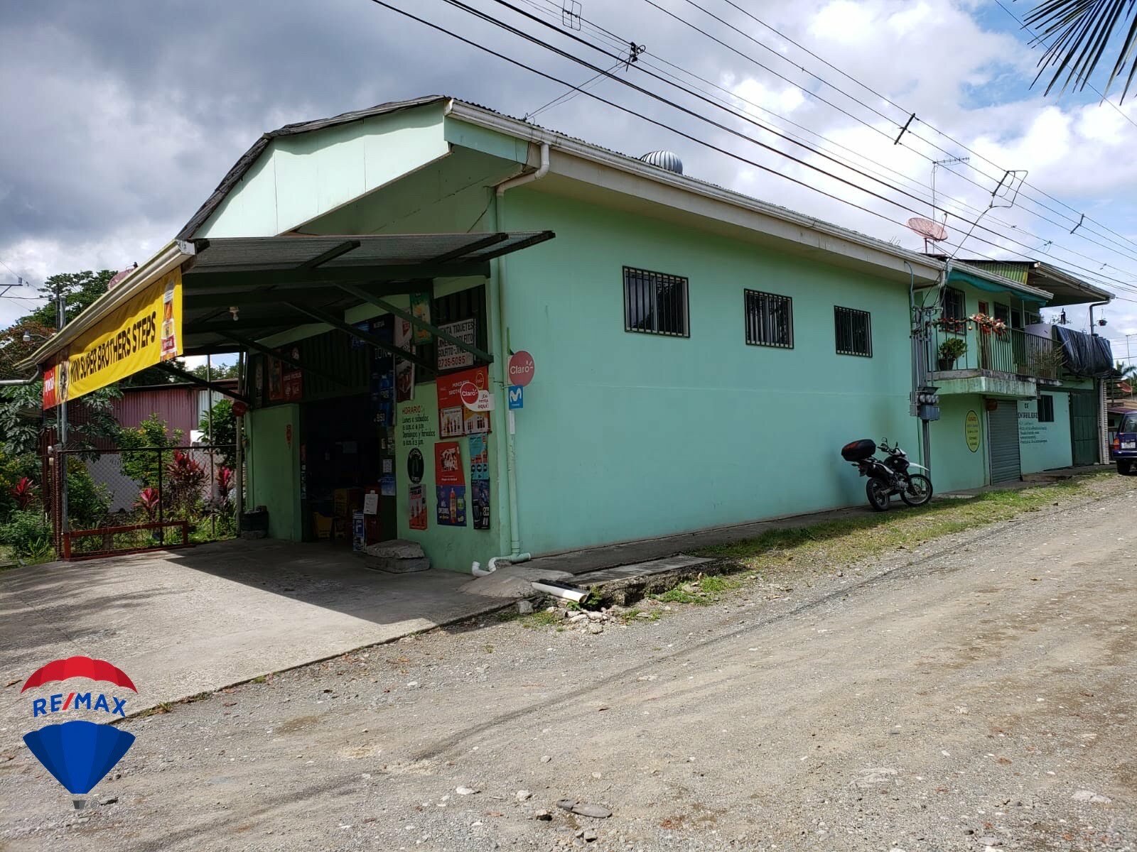 Commercial Store with Upstairs Living Puerto Jimenez Costa Rica | Osa Peninsula Investment